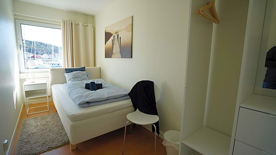 Henåns Hostel in the Marina