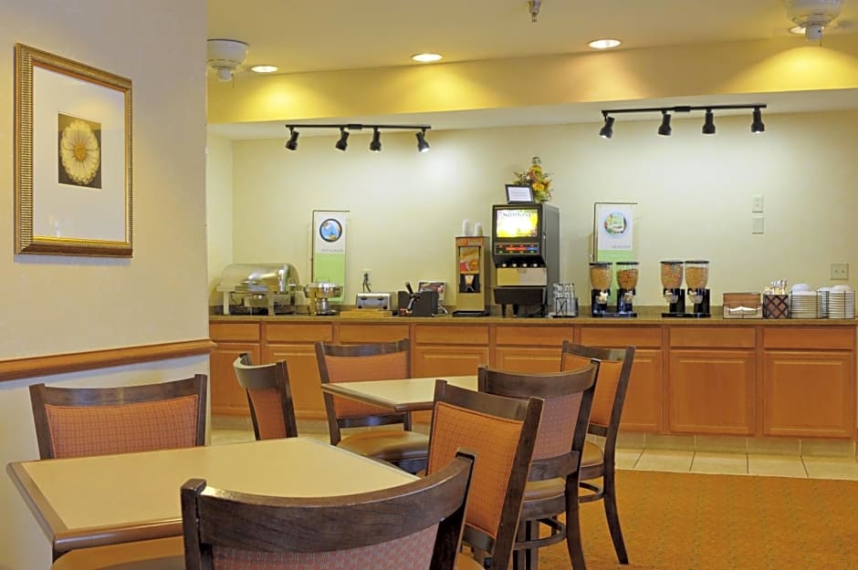 Country Inn & Suites by Radisson, Savannah I-95 North