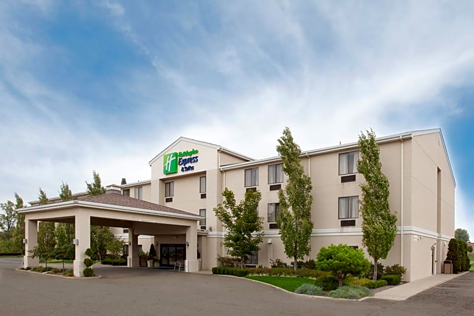 Holiday Inn Express Hotel And Suites Alliance