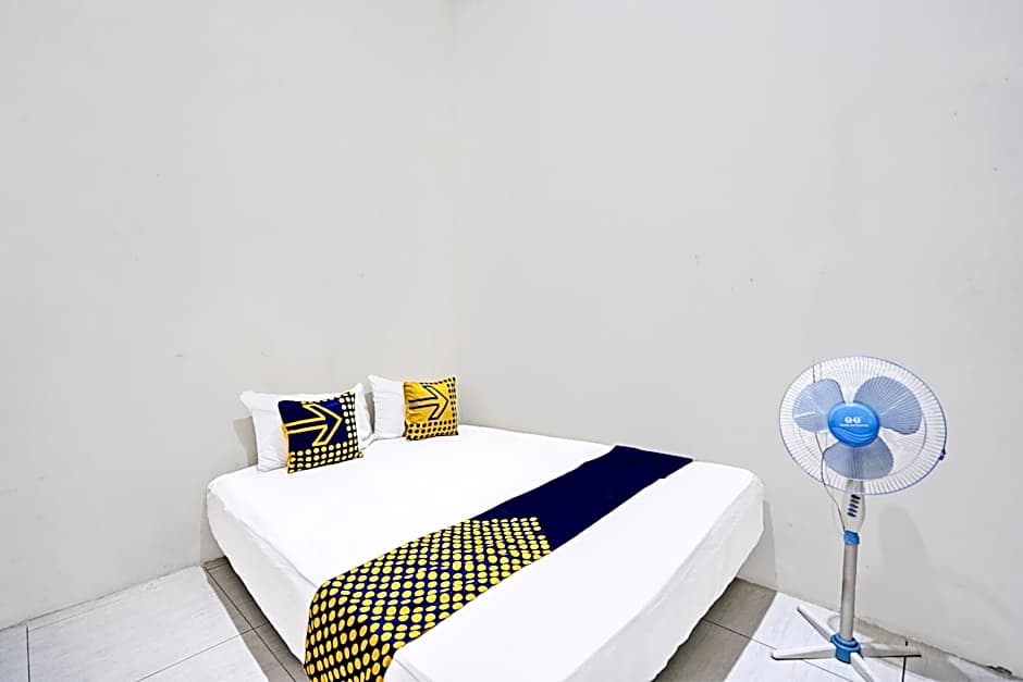 OYO LIFE 92077 Tarlo Guest House 3