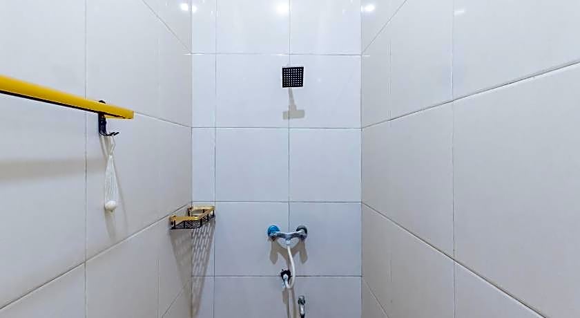 Urbanview Hotel Sany Cirebon