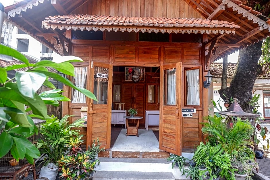 RedDoorz near Plengkung Gading 2