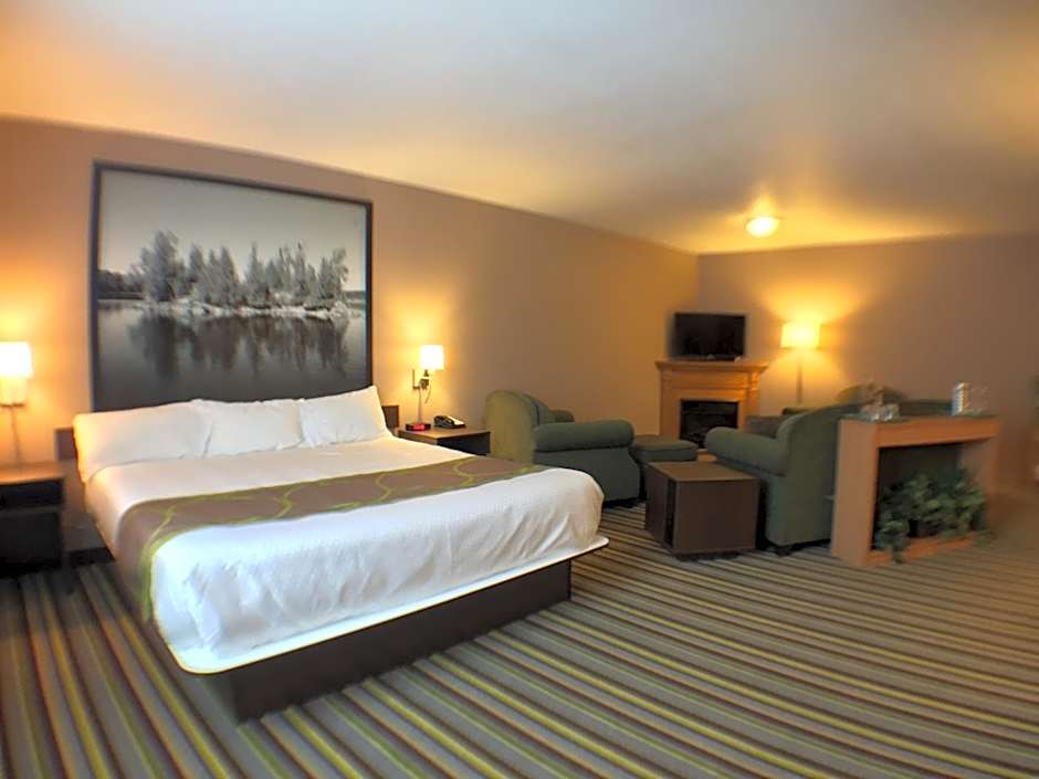Super 8 by Wyndham Kenora
