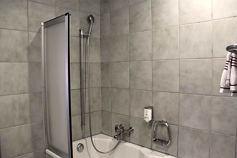 LODGE - Elements Lodge