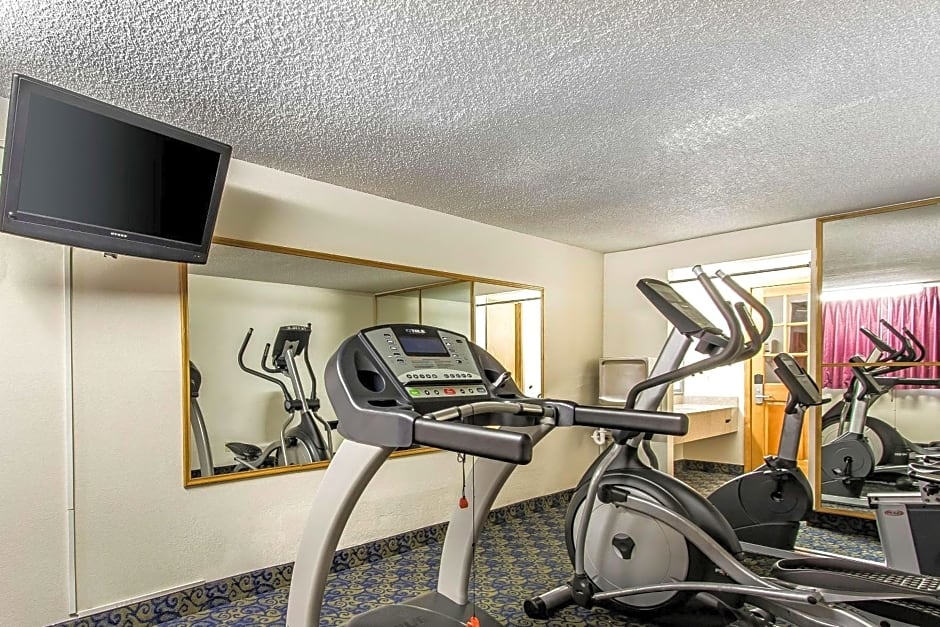 Brentwood Inn Clinton