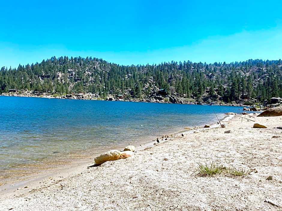 ITH Big Bear Lake Hostel & Retreat Center