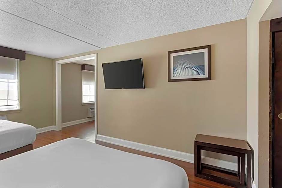 Comfort Inn & Suites Pottstown Eastern Gateway