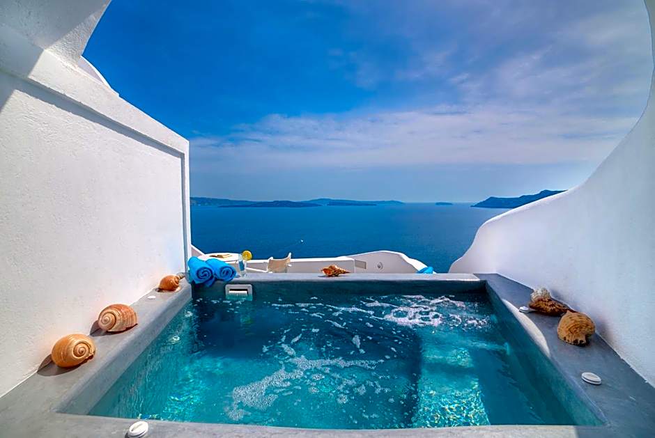 Kima Oia Suites