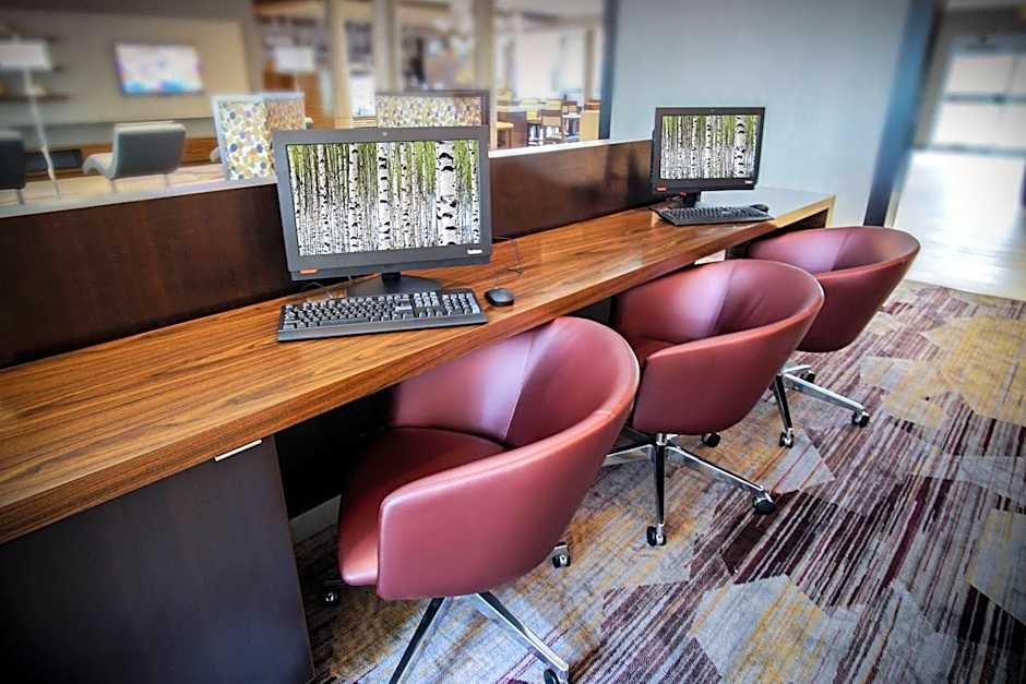 Courtyard by Marriott Lenox Berkshires