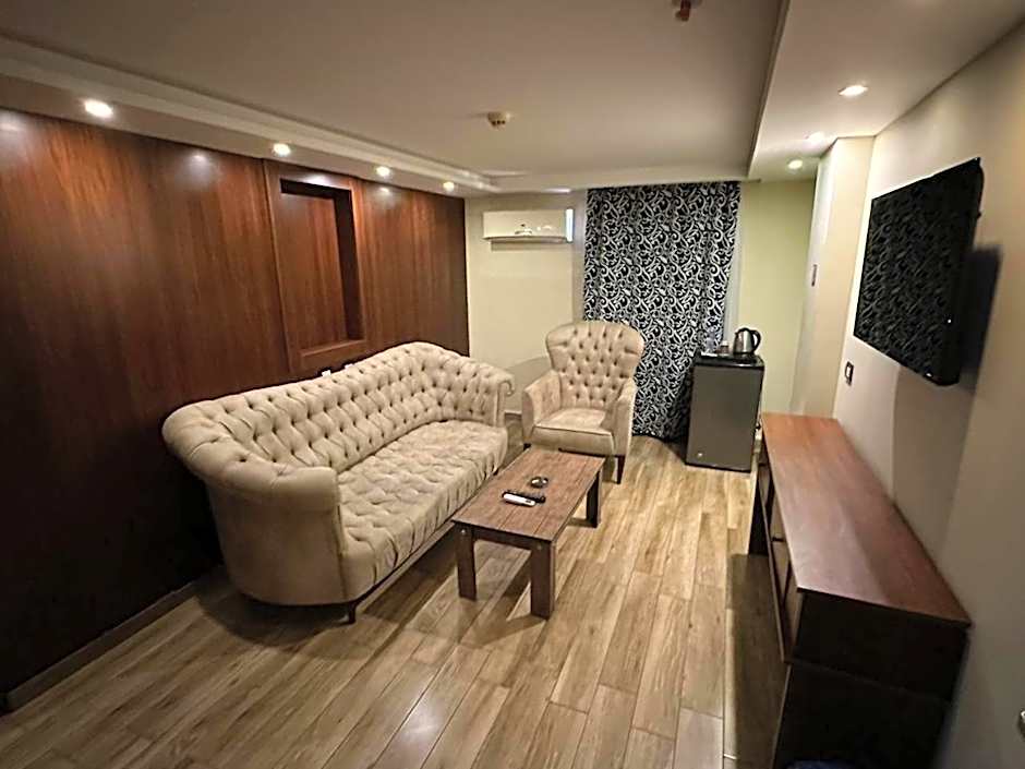 Panorama Ramsis Hotel & Cafe