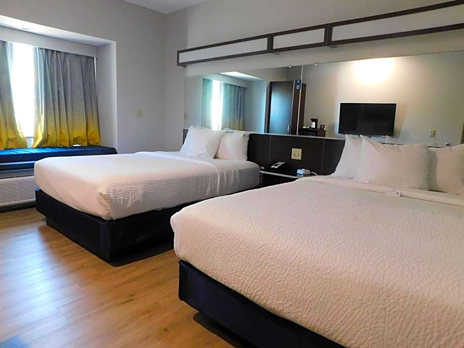 Microtel Inn & Suites - Triadelphia