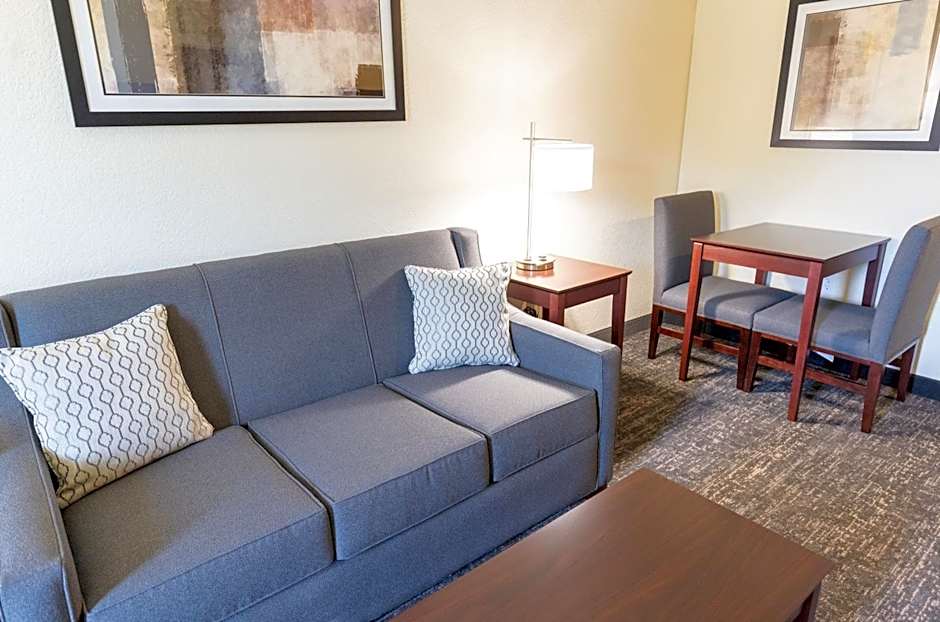 Cobblestone Inn & Suites - Winters