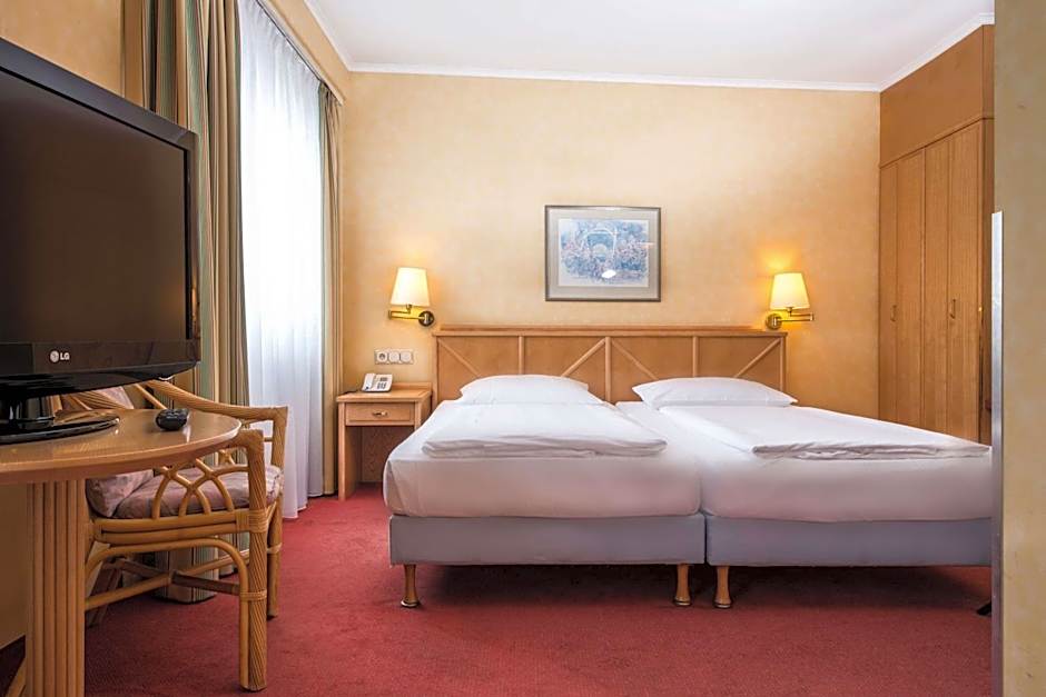 TRYP by Wyndham Koln City Centre