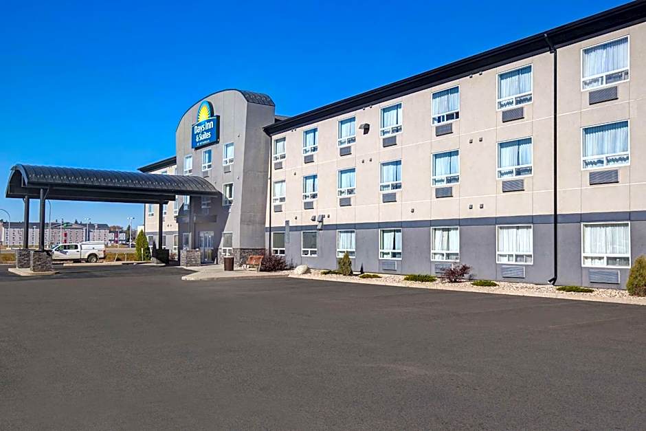 Days Inn & Suites by Wyndham Yorkton
