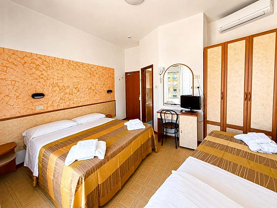 Hotel TYC