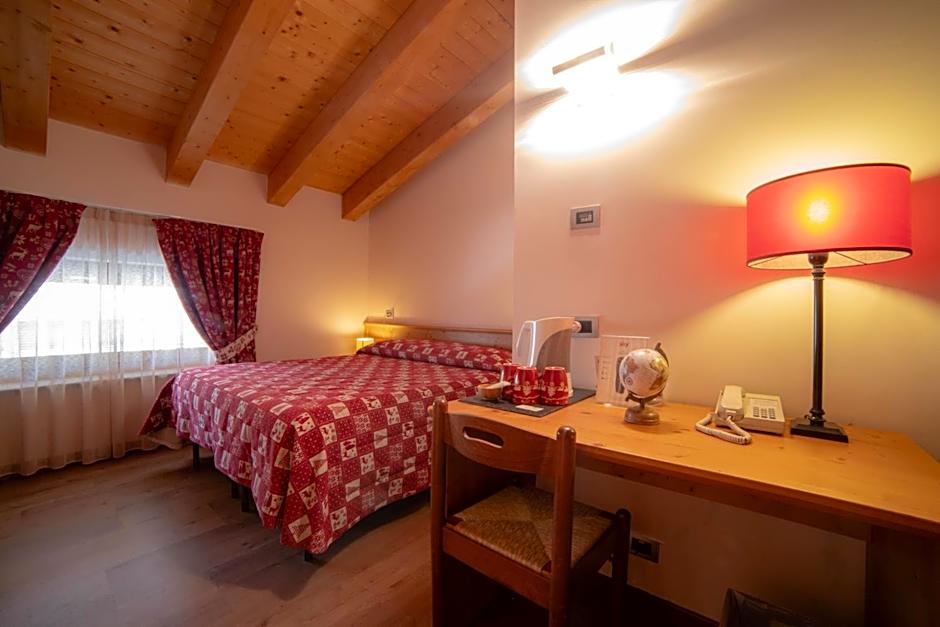 Photo 1 of 10 of Triple Room