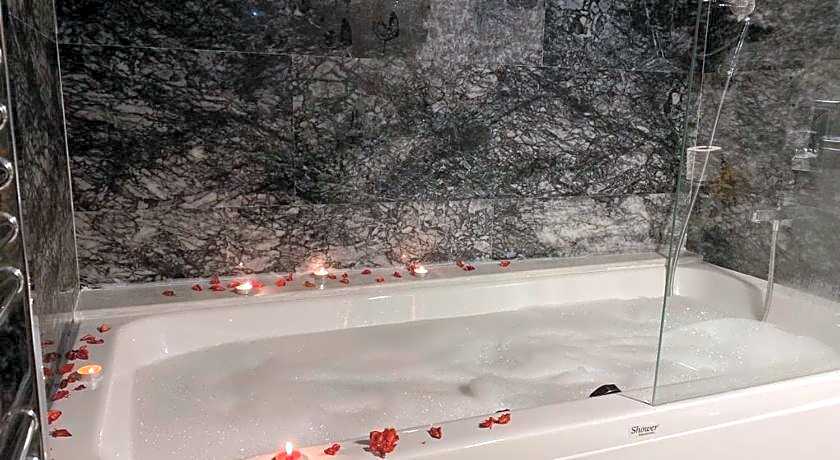 Foremanson Cave Hotel