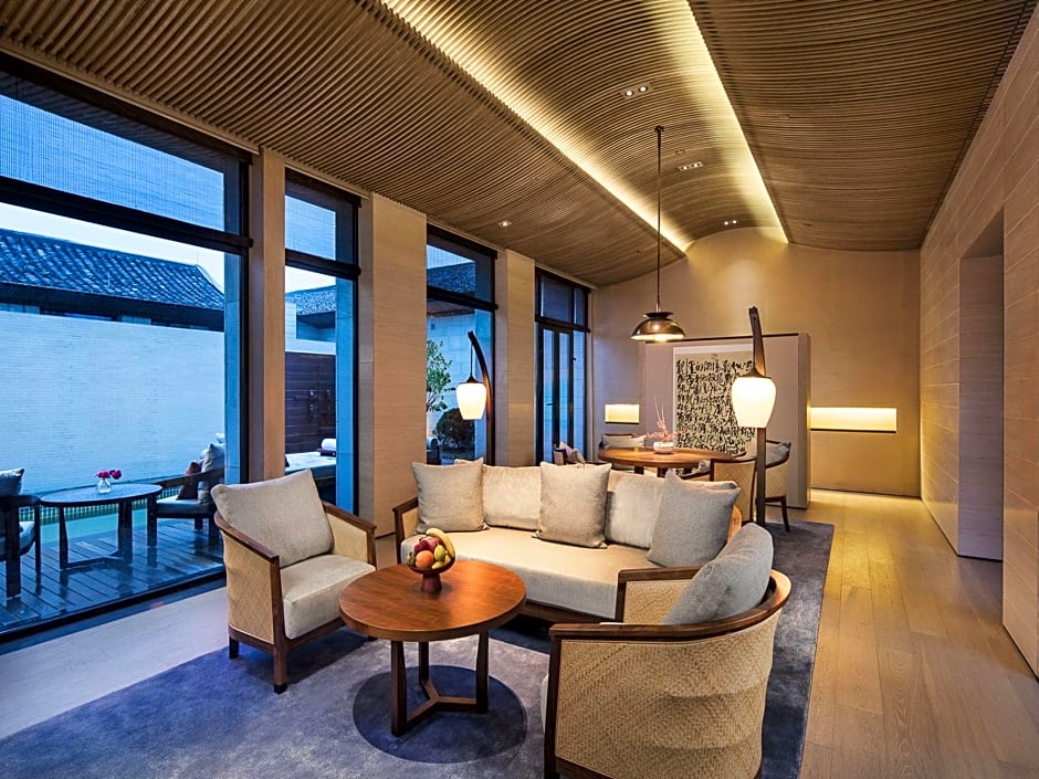 AHN LUH Zhu Jia Jiao