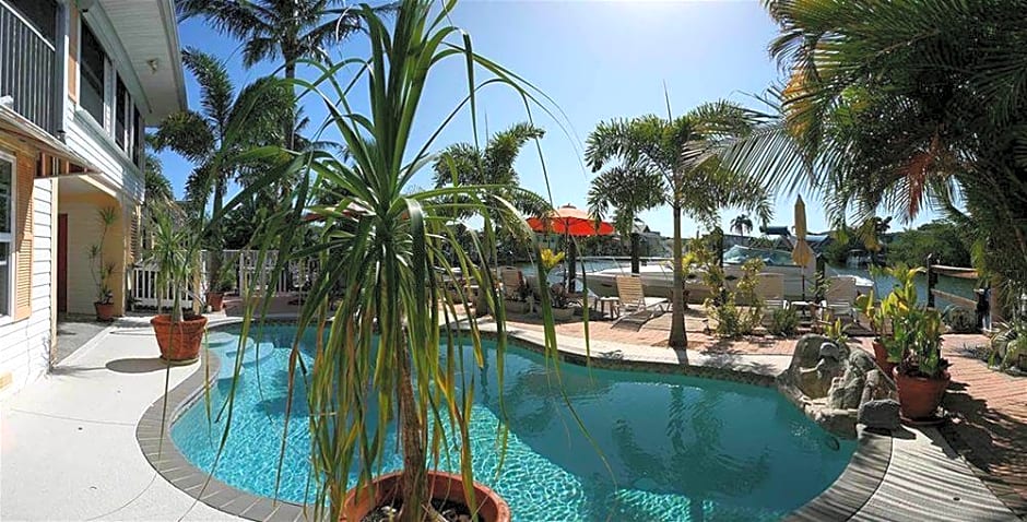 Manatee Bay Inn