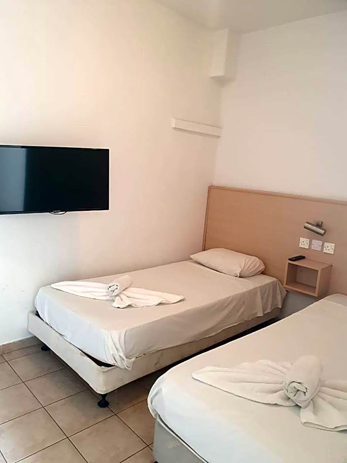 Sea CleoNapa Mandali