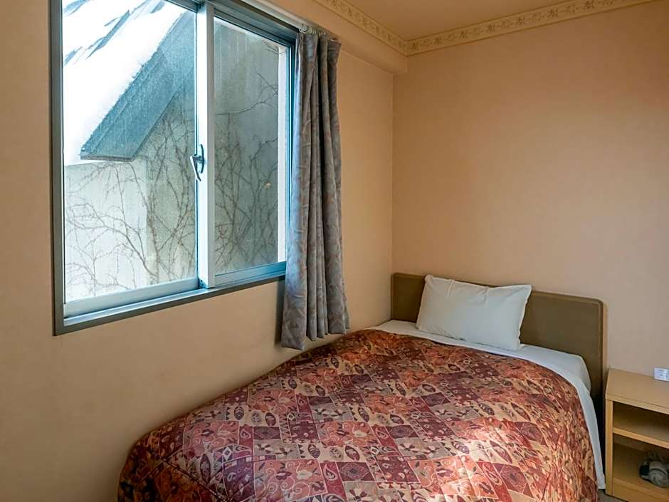 Hirosaki Touei Hotel
