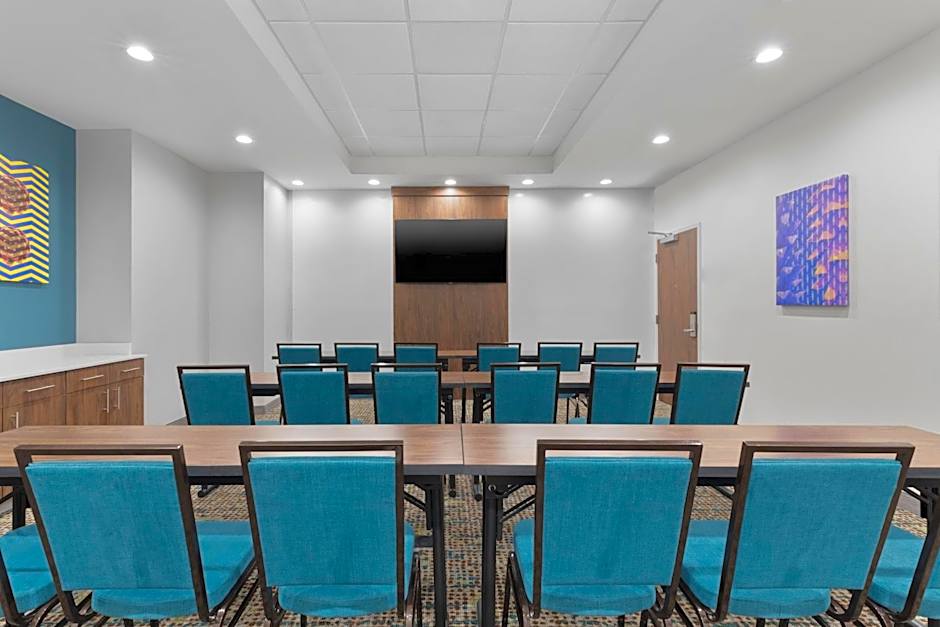 Hampton Inn Saline