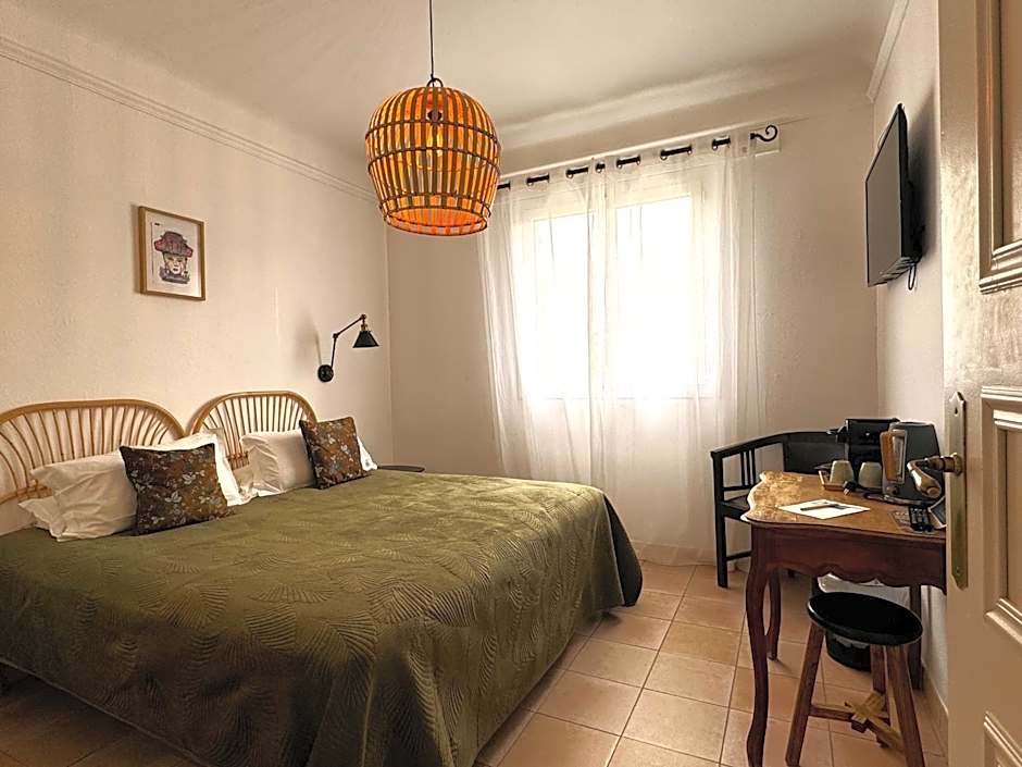 Hotel Les Flots Bleus