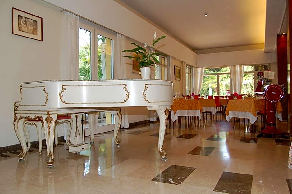 Hotel Broglia