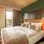 Holiday Inn - the niu, Fender Amsterdam By IHG