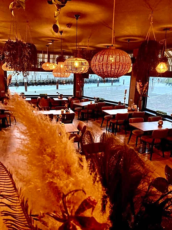 Havenhotel At Sea Texel