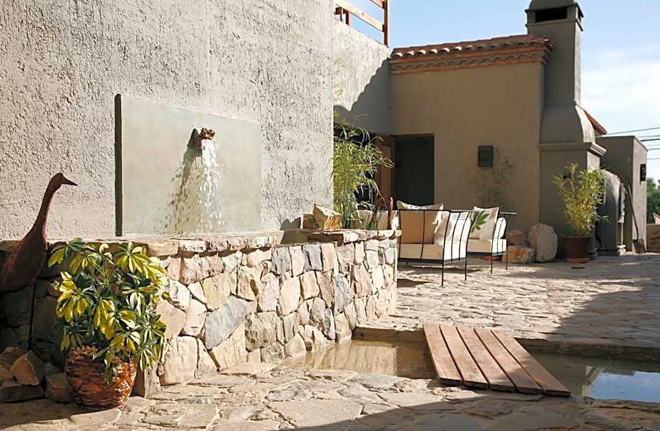 Kkala Boutique Hotel