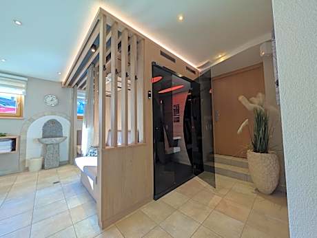 Three-Bedroom Apartment Annex Building