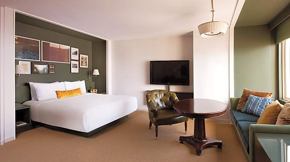 Photo 1 of 5 of Nighthawk Suite