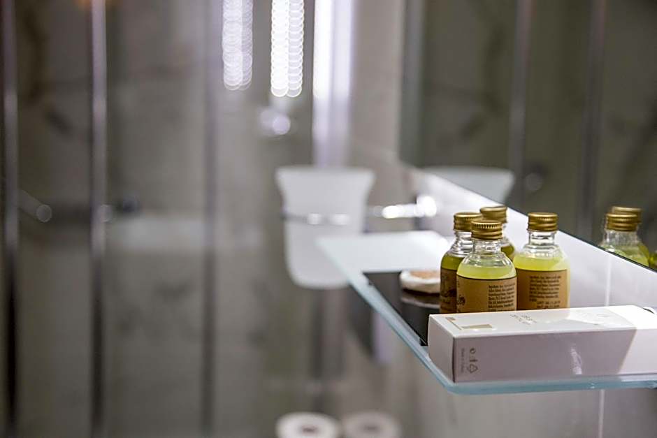 The Charm Hotel - Old City