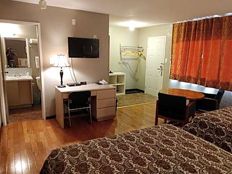 Standard Queen Room with Two Queen Beds