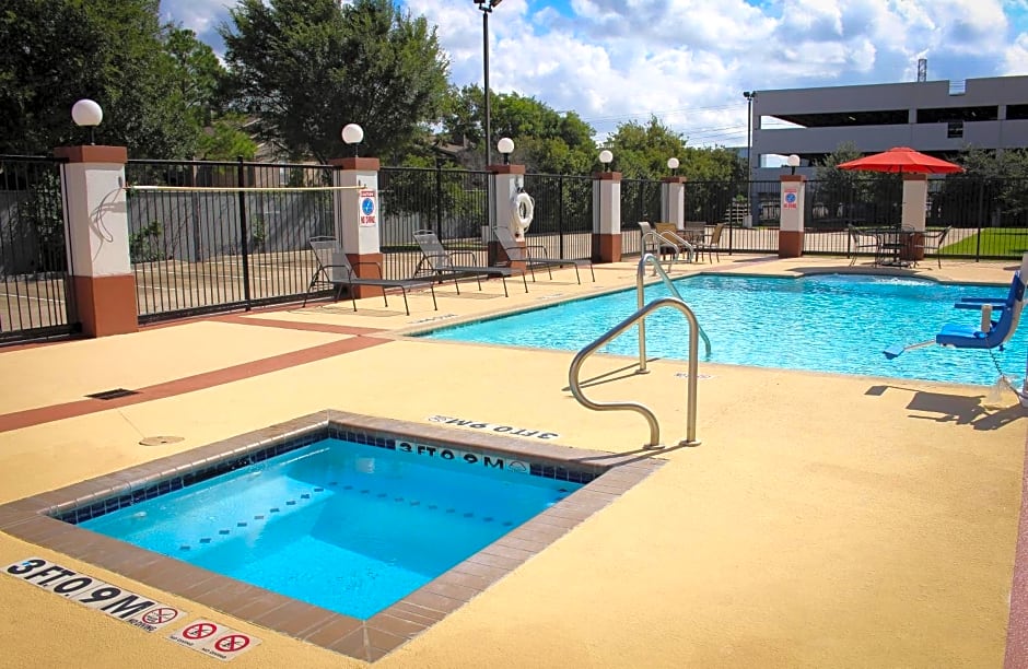 Candlewood Suites Beltway 8/Westheimer By IHG