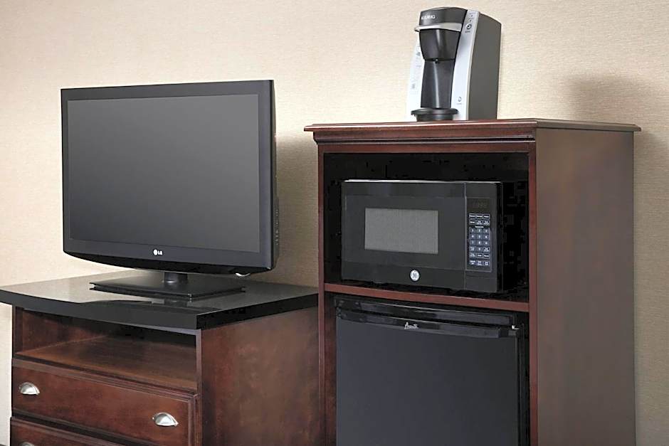 Holiday Inn Express & Suites Chambersburg By IHG