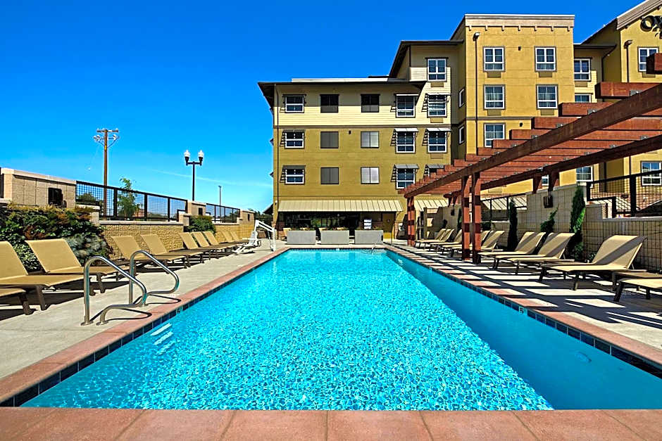 Oxford Suites Paso Robles