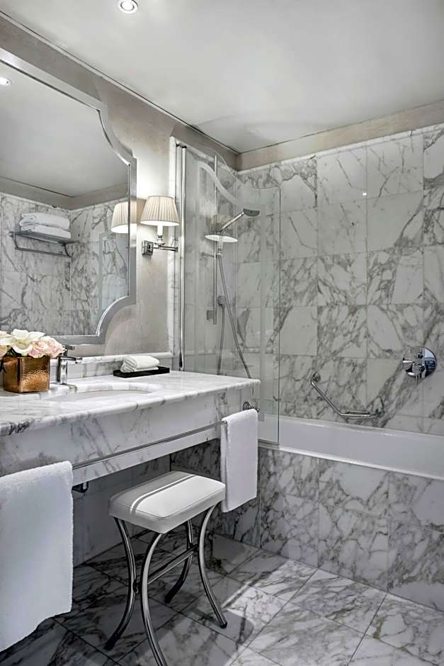 Hotel Castille Paris