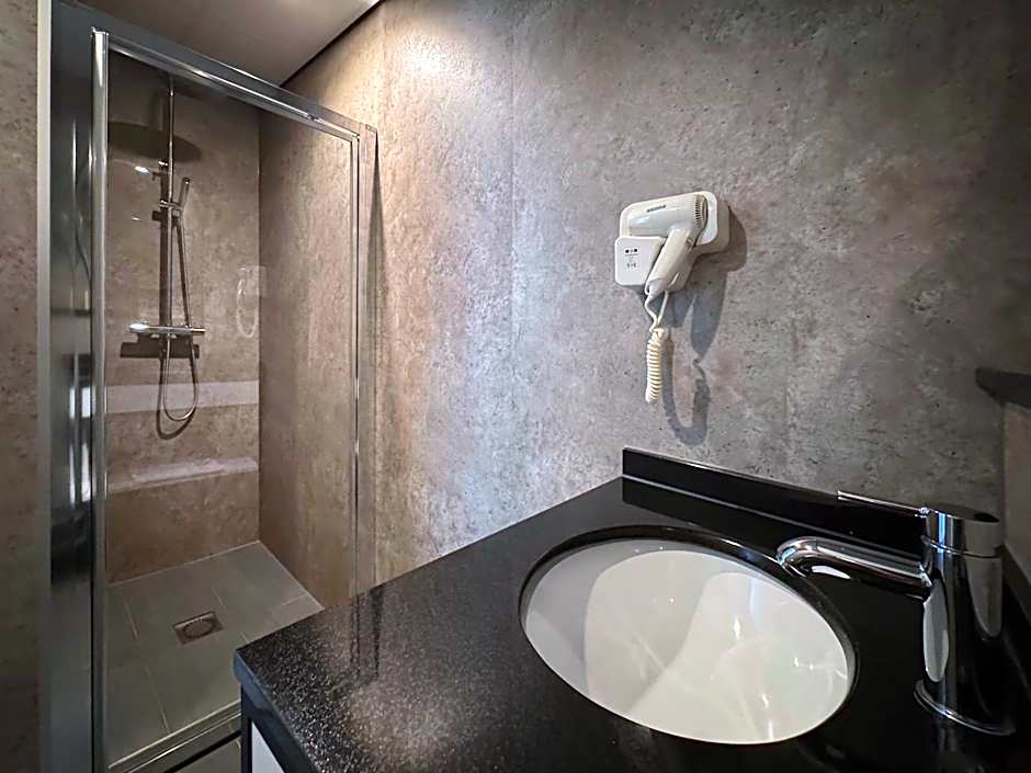 Atlas Village Brielle