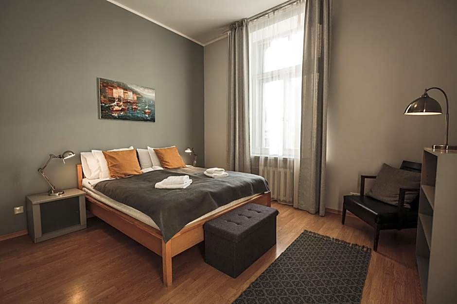 Bearsleys Downtown Apartments