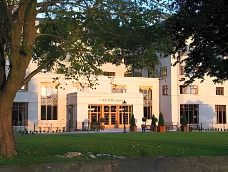 The Brehon Hotel & Spa