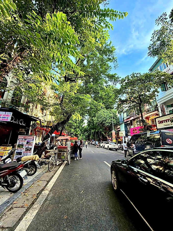 Hanoi Discovery Hotel