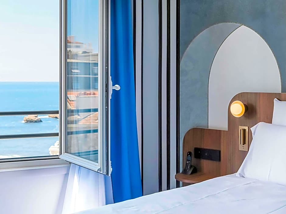 Hotel Plaza Biarritz Plage - Handwritten Collection