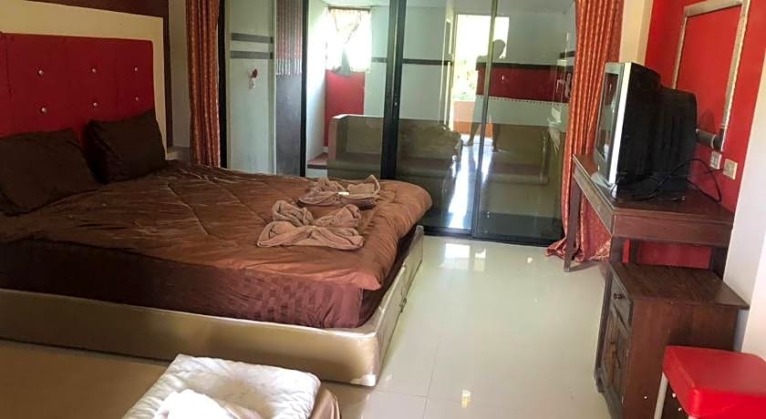 Petpumok Wangnamkhiao Hotel 