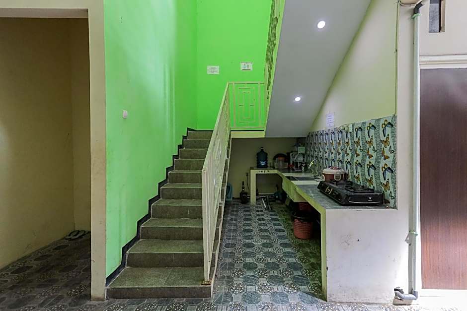 KoolKost Syariah near Alun Alun Sidoarjo