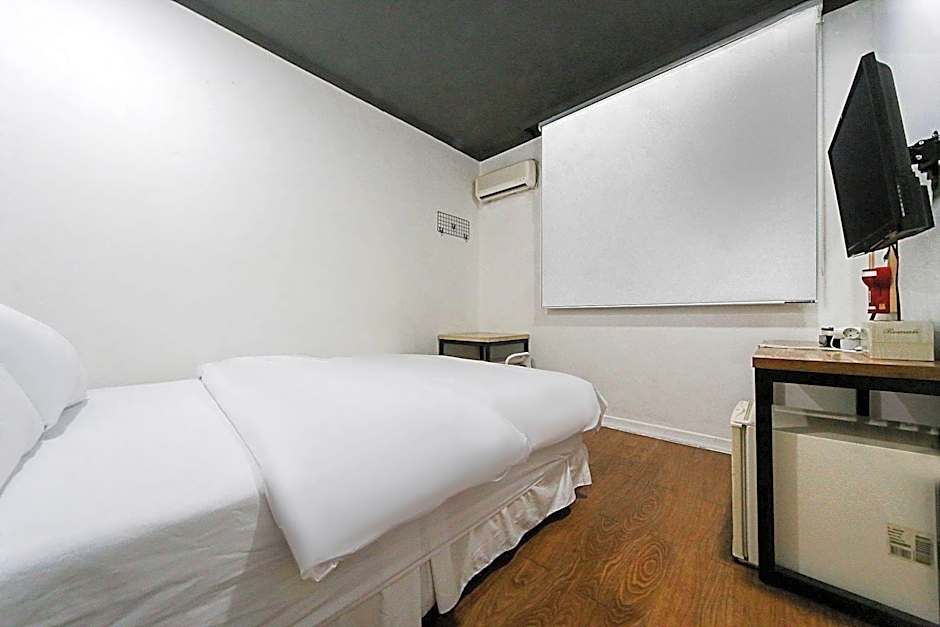 ACE Motel