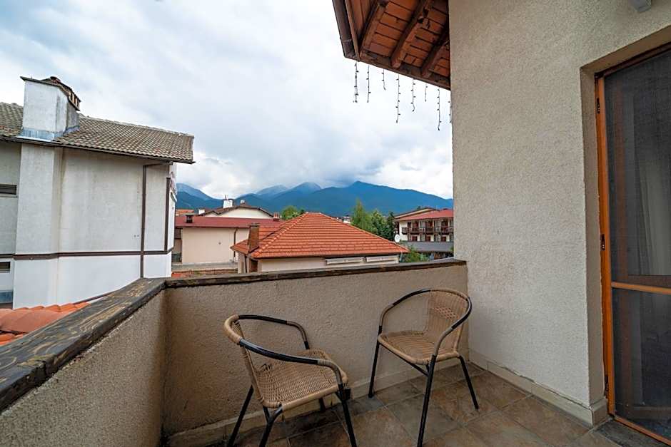Kap House Family Hotel