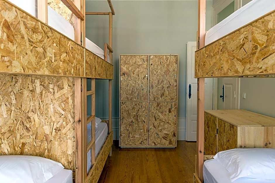 Queen's Garden Hostel