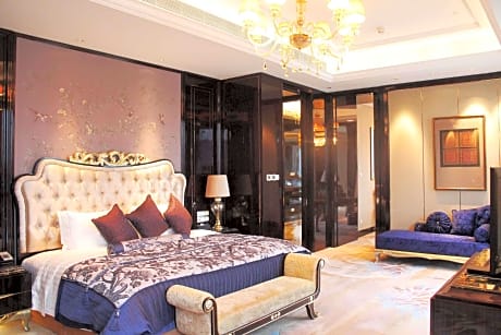 Twin Executive Grand River View